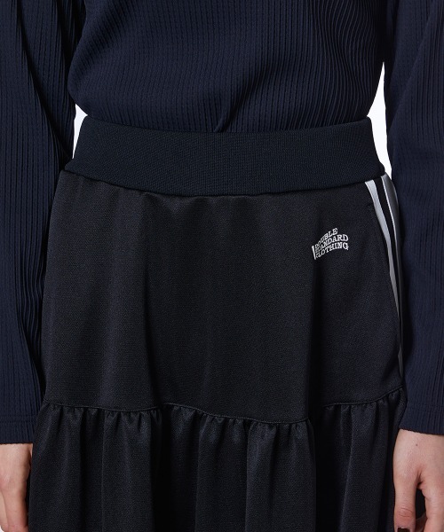 ESSENTIAL(エッセンシャル)の「ブライトキング トラックティアードスカート(スカート・レディース・ブラック/カーキ・36/38)」の17枚目の写真