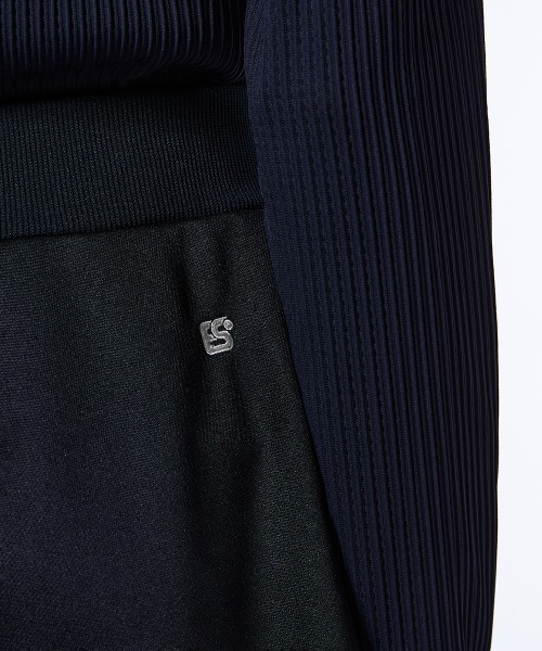 ESSENTIAL(エッセンシャル)の「ブライトキング トラックティアードスカート(スカート・レディース・ブラック/カーキ・36/38)」の11枚目の写真