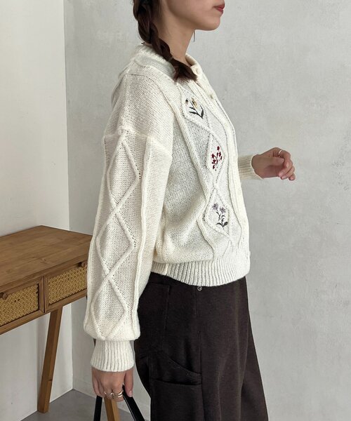 CPCM(シーピーシーエム)の「花刺繍ケーブルカーディガン(カーディガン/ボレロ・レディース・グレー/アイボリー/ブラック・FREE)」の10枚目の写真