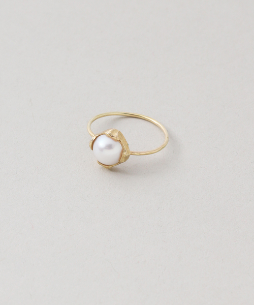 IENA（イエナ）の「GIGI/ジジ 別注 PEARL SQUARE RING EX（リング・レディース・ゴールド・11）」の7枚目の写真
