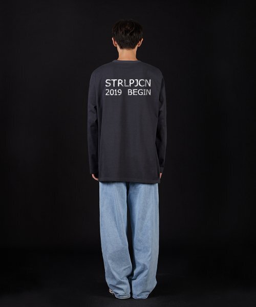ASTRAL PROJECTION(アストラルプロジェクション)の「エイピースタジオ ビギン オーバーサイズ ロングスリーブTシャツ_チャコール(Tシャツ/カットソー・メンズ・その他・LARGE/MEDIUM/X-LARGE)」の7枚目の写真