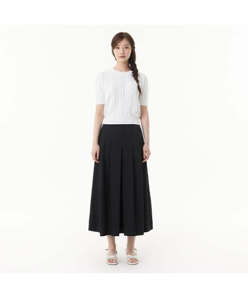 PLASTIC ISLAND(プラスティックアイランド)の「ツーピンタックフレアスカートパンツ PR2WP461(その他パンツ・レディース・ブラック・MEDIUM/SMALL/X-SMALL)」の2枚目の写真