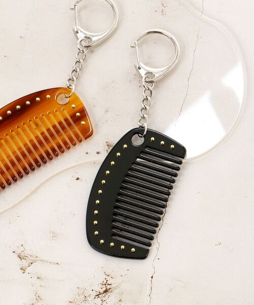 le.coeur blanc（ルクールブラン）の「O コームチャーム（キーホルダー・レディース・ブラウン/ブラック・FREE）」の3枚目の写真