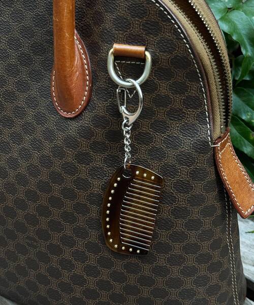 le.coeur blanc（ルクールブラン）の「O コームチャーム（キーホルダー・レディース・ブラウン/ブラック・FREE）」の8枚目の写真