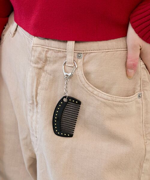 le.coeur blanc（ルクールブラン）の「O コームチャーム（キーホルダー・レディース・ブラウン/ブラック・FREE）」の13枚目の写真