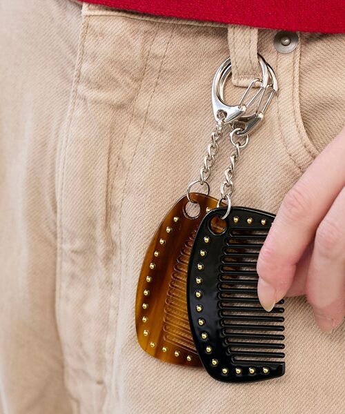 le.coeur blanc（ルクールブラン）の「O コームチャーム（キーホルダー・レディース・ブラウン/ブラック・FREE）」の15枚目の写真