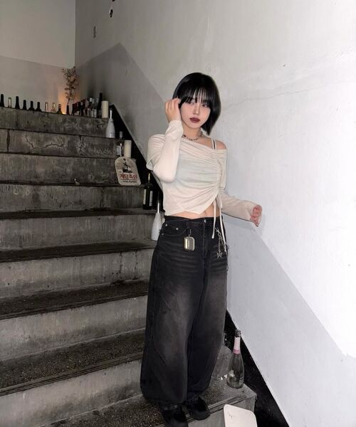 DECET(デケト)の「Balloon Wide Jeans DCPT055YLBlueB(デニムパンツ・レディース・その他・26/28/30/32/34/24)」の12枚目の写真
