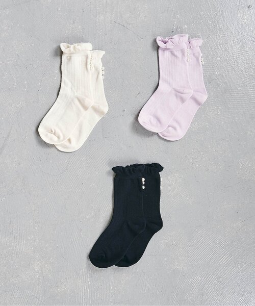apres les cours(アプレレクール)の「パール付きクルーソックス(ソックス/靴下・キッズ・ブラック/ラベンダー/オフホワイト・12/15 /18/21)」の4枚目の写真