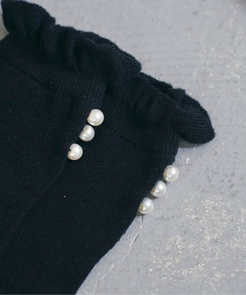 apres les cours(アプレレクール)の「パール付きクルーソックス(ソックス/靴下・キッズ・ブラック/ラベンダー/オフホワイト・12/15 /18/21)」の7枚目の写真