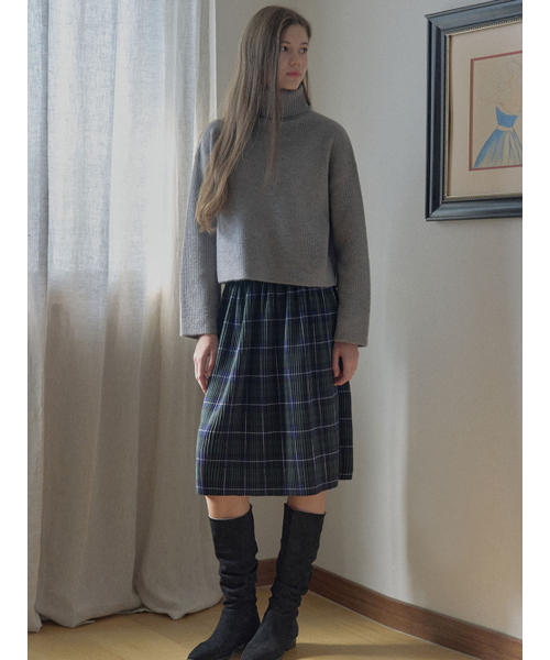 AVANT-G(アバン)の「Turtleneck Crop Knit Pullover - GREY(ニット/セーター・レディース・ベージュ/グレー・FREE)」の8枚目の写真