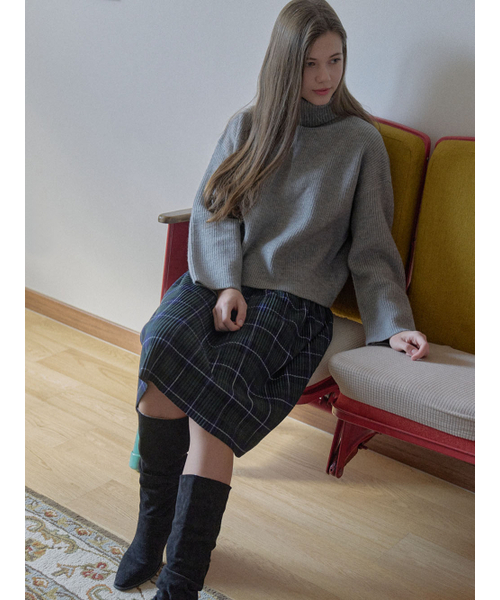 AVANT-G(アバン)の「Turtleneck Crop Knit Pullover - GREY(ニット/セーター・レディース・ベージュ/グレー・FREE)」の9枚目の写真