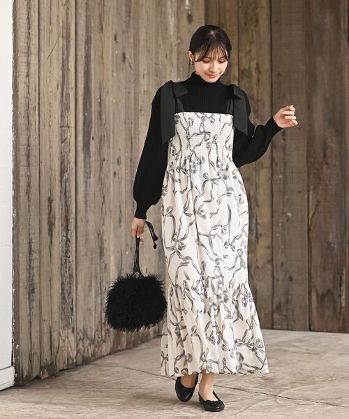 rps（アールピーエス）の「リボン柄プリントシャーリング肩リボンワンピース（ワンピース・レディース・オフホワイト/ブラック・フリー）」の3枚目の写真