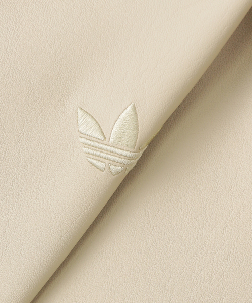 EDIT. FOR LULU（エディットフォールル）の「【adidas/アディダス】PLEATHER BOMBER（その他アウター・レディース・ブラック/ベージュ・MEDIUM）」の20枚目の写真