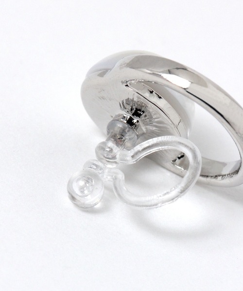 GLOBAL WORK（グローバルワーク）の「パールノンホールイヤリング2ペアセット/629962（イヤリング・レディース・シルバー/ゴールド・FREE）」の3枚目の写真