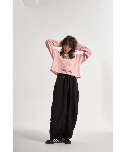 CREO STORE(クレオストア)の「【IAMU】Nylon Cargo Pants ナイロンイージーワイドパンツ(ユニセックス)(その他パンツ・レディース・ブラック・FREE)」の7枚目の写真