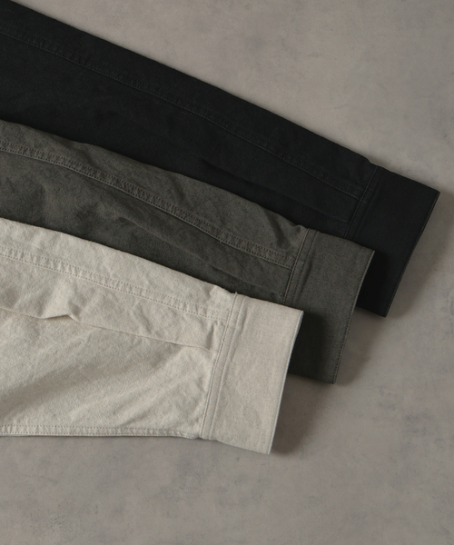 JOURNAL STANDARD J.S HOMESTEAD（ジャーナルスタンダードホームステッド）の「J.S.Homestead / ウエスト ポケット ショート シャツ “短丈”（シャツ/ブラウス・メンズ・ブラック/アイボリー/カーキ・MEDIUM/LARGE）」の6枚目の写真