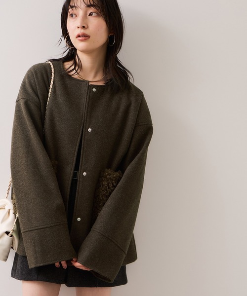 VIS（ビス）の「【WEB限定】ボアポケットノーカラーコート（その他アウター・レディース・キナリ/ダークブラウン/チャコールグレー・FREE）」の4枚目の写真