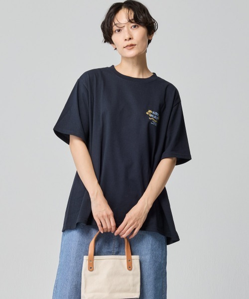 KRIFF MAYER Lady's Collection(クリフメイヤーレディースコレクション)の「【汗染み防止・撥水】ウェットプロテクトゆるT(ラビット)(Tシャツ/カットソー・レディース・チャコール/マスタード/ネイビー/カラフル/オフホワイト/グレー/ブルー・MEDIUM/LARGE)」の19枚目の写真