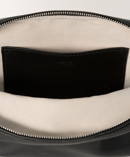 NOTHING WRITTEN（ナッシングリトゥン）の「NOTHING WRITTEN / ナッシングリトゥン Square bag ラムスキン レザーショルダーバッグ（ショルダーバッグ・レディース・ブラック・FREE）」の18枚目の写真