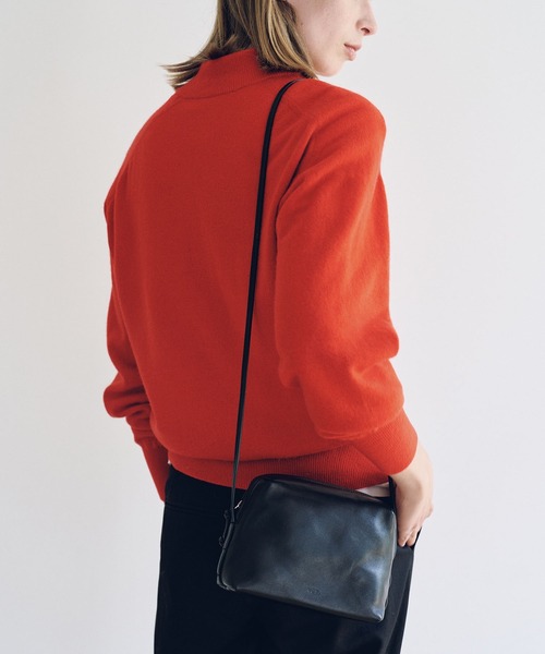 NOTHING WRITTEN（ナッシングリトゥン）の「NOTHING WRITTEN / ナッシングリトゥン Square bag ラムスキン レザーショルダーバッグ（ショルダーバッグ・レディース・ブラック・FREE）」の10枚目の写真