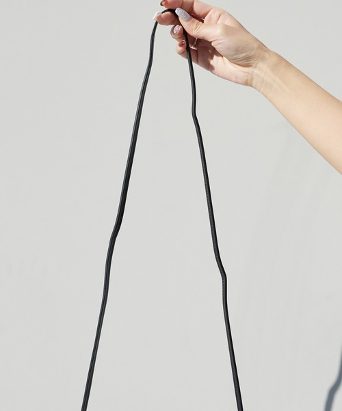 NOTHING WRITTEN（ナッシングリトゥン）の「NOTHING WRITTEN / ナッシングリトゥン Square bag ラムスキン レザーショルダーバッグ（ショルダーバッグ・レディース・ブラック・FREE）」の19枚目の写真