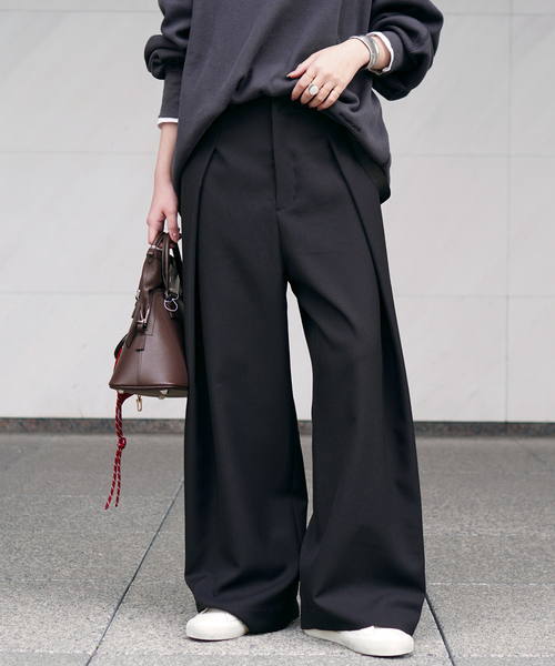 PROVOKE (プロヴォーク)の「【PROVOKE/プロヴォーク】suspenders tuck pants(スラックス・レディース・ブラック/チャコールグレー・36/38)」の2枚目の写真