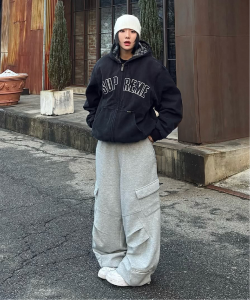 FDR(エフディーアール)の「Slant Pleats Multi Cargo Sweat Pants M.Gray(スウェットパンツ・レディース・ヘザーグレー・LARGE/SMALL)」の1枚目の写真