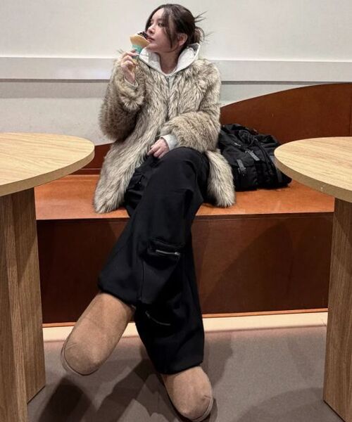 FDR(エフディーアール)の「Slant Pleats Multi Cargo Sweat Pants M.Gray(スウェットパンツ・レディース・ヘザーグレー・LARGE/SMALL)」の10枚目の写真