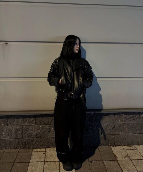 FDR(エフディーアール)の「Slant Pleats Multi Cargo Sweat Pants M.Gray(スウェットパンツ・レディース・ヘザーグレー・LARGE/SMALL)」の11枚目の写真