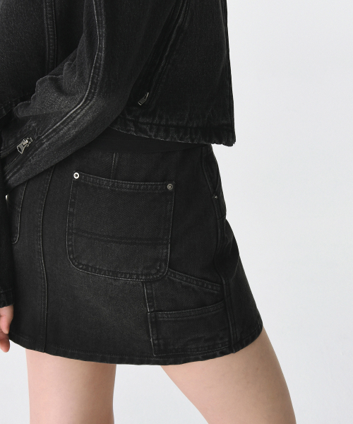 MUSINSA STANDARD WOMAN（ムシンサスタンダードウーマン）の「ウィメンズデニムダブルニカーペンターミニスカート[ウォッシュドブラック]（スカート・レディース・その他・LARGE/MEDIUM/SMALL/X-SMALL）」の6枚目の写真