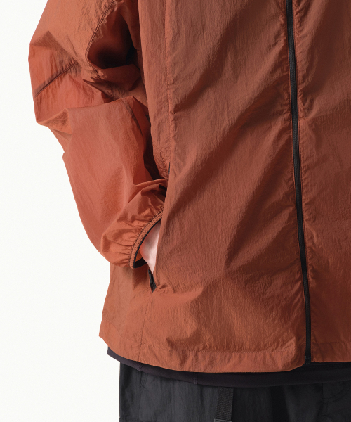 MUSINSA STANDARD（ムシンサスタンダード）の「[シティレジャー] ハイネックシアウィンドブレーカージャケット [オレンジ]（ナイロンジャケット・メンズ・その他・X-LARGE/XX-LARGE/LARGE/MEDIUM/SMALL）」の7枚目の写真