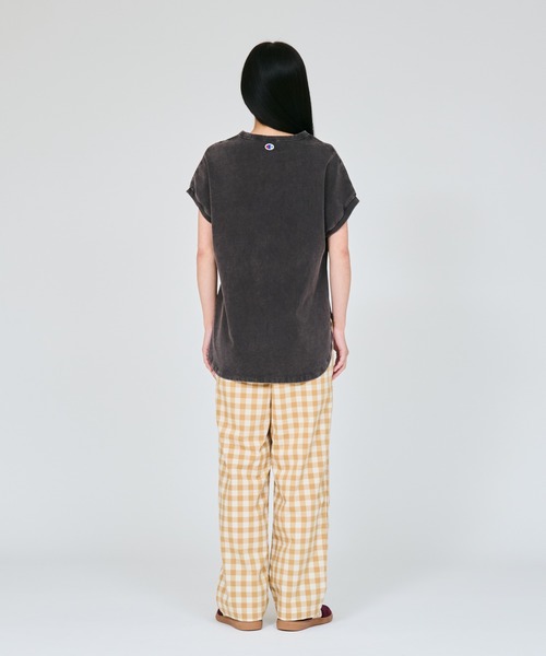 Champion(チャンピオン)の「【Champion/チャンピオン】レディース フレンチスリーブシャツ(Tシャツ/カットソー・レディース・ダークブラウン/グリーン系その他5/ブラック系その他/ロイヤルブルー・LARGE/MEDIUM)」の11枚目の写真