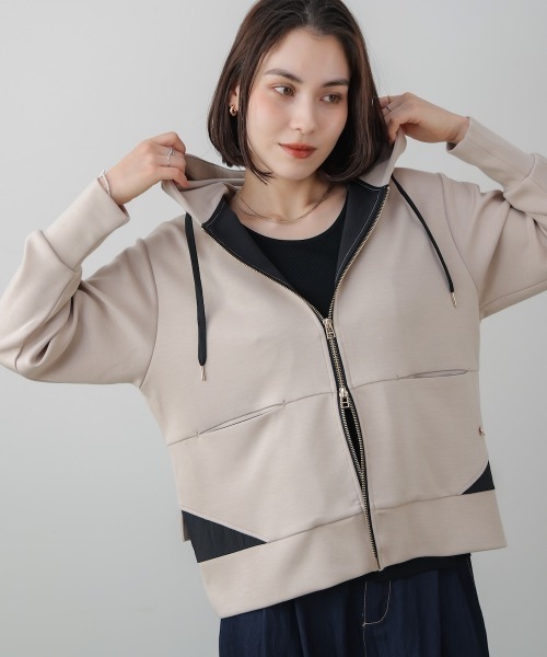 Bou Jeloud（ブージュルード）の「裾レイヤードバックラインジップパーカー（パーカー・レディース・ベージュ/ブラック/オフホワイト・FREE）」の3枚目の写真