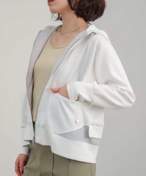 Bou Jeloud（ブージュルード）の「裾レイヤードバックラインジップパーカー（パーカー・レディース・ベージュ/ブラック/オフホワイト・FREE）」の11枚目の写真