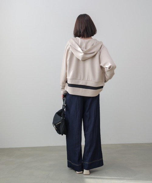 Bou Jeloud（ブージュルード）の「裾レイヤードバックラインジップパーカー（パーカー・レディース・ベージュ/ブラック/オフホワイト・FREE）」の18枚目の写真