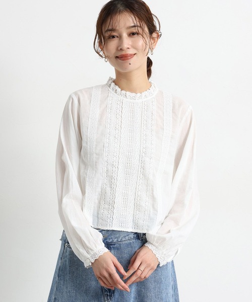 studio CLIP（スタディオクリップ）の「フロントレースブラウス（シャツ/ブラウス・レディース・ベージュ/ホワイト/スモーク・MEDIUM/LARGE）」の2枚目の写真