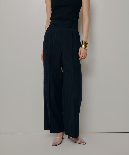 allureville(アルアバイル)の「TWストライプウェストタックパンツ(その他パンツ・レディース・ダークネイビー・1/2)」の1枚目の写真