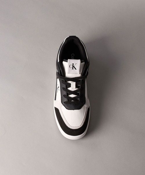 Calvin Klein(カルバン・クライン)の「カップソールバスケットシューズ(スニーカー・メンズ・ホワイト×ブラック・43/42/41/40/45/44)」の3枚目の写真