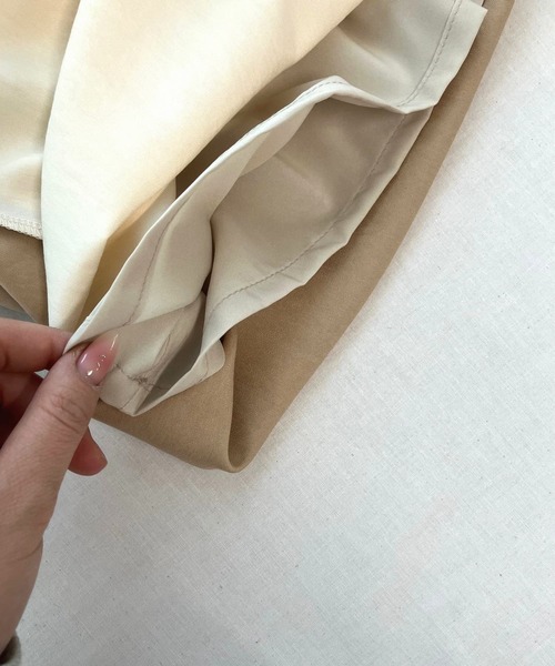 Q(キュー)の「バイカラーサイドラインパンツ(その他パンツ・レディース・グレイッシュベージュ/アイボリー・MEDIUM)」の9枚目の写真