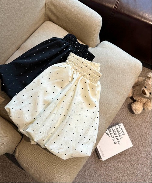 Per sist ence(パーシエンス)の「ドット柄ミニバルーンスカパン(インナーパンツ付き)(スカート・レディース・アイボリー/ブラック・ONE SIZE)」の3枚目の写真