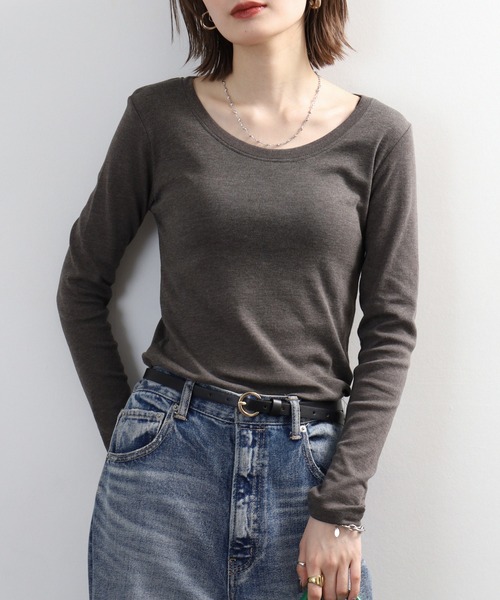 FUNALIVE(ファンアライブ)の「ロングTシャツ コットンフライス クルーネック(Tシャツ/カットソー・レディース・カーキ/ピンク系その他/杢グレー/チャコールグレー/ホワイト/ネイビー/グレイッシュベージュ/ブラック/ブルーグレー・3L/LL/M/L)」の4枚目の写真