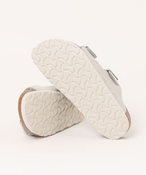 BIRKENSTOCK(ビルケンシュトック)の「ビルケンシュトック Arizona LEVE Oyster 1031645 アリゾナ オイスタースエード 【Narrow】(サンダル・レディース・ベージュ・39/38/37/36/35/40/43/41)」の3枚目の写真