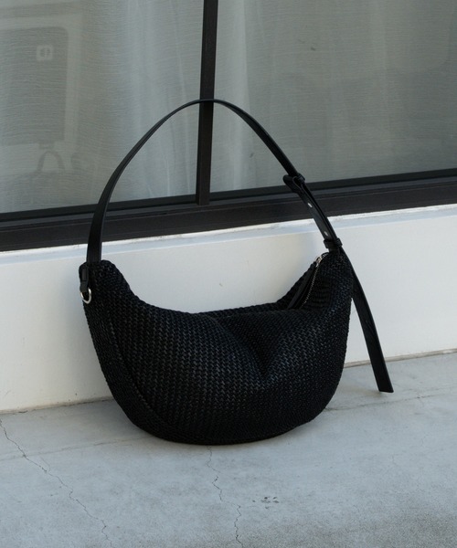 SINSS（シンス）の「Paper half moon bag / ペーパーハーフムーンバッグ（ショルダーバッグ・メンズ・ブラック・FREE）」の15枚目の写真