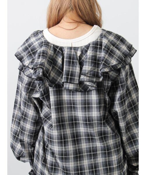 Samansa Mos2（サマンサ モスモス）の「フリル襟ブラウス（シャツ/ブラウス・レディース・ブラック/ブルー/オフホワイト・F）」の4枚目の写真