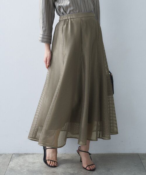 UNTITLED（アンタイトル）の「スクエアメッシュスカート（スカート・レディース・ブラック/カーキ/ホワイト・01/00/03/02/50/48/44/46/04/42）」の15枚目の写真