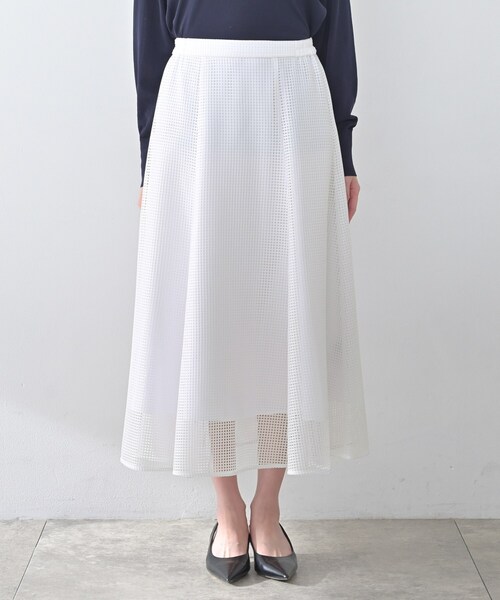 UNTITLED（アンタイトル）の「スクエアメッシュスカート（スカート・レディース・ブラック/カーキ/ホワイト・01/00/03/02/50/48/44/46/04/42）」の19枚目の写真