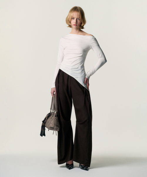 KIMZISU(キムジス)の「Ruched Belt Tote Bag_GREY(トートバッグ・レディース・ライトグレー・OS)」の5枚目の写真