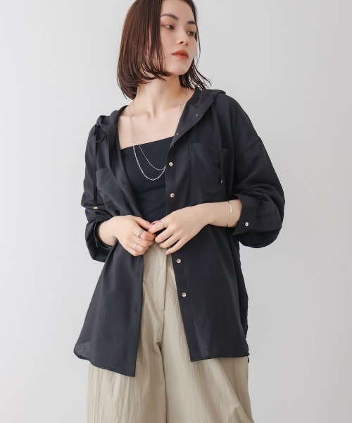 Bou Jeloud（ブージュルード）の「フーデットシャツ（シャツ/ブラウス・レディース・ブルー/チャコールグレー/オフホワイト・38）」の3枚目の写真