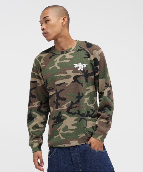 AVIREX（アヴィレックス）の「《直営店限定》MINI WAFFLE CAMO RAGLAN L/S T-SHIRT / ミニワッフル カモ ラグラン ロングスリーブ Tシャツ / AVIREX / アヴィレックス（Tシャツ/カットソー・メンズ・グリーン系カモフラージュ/ベージュ系その他・MEDIUM/SMALL/X-LARGE/LARGE）」の19枚目の写真