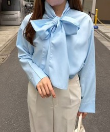 ボウタイブラウス